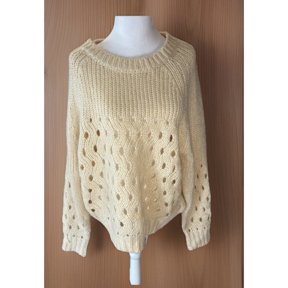 En Creme Ivory Oversized  Large Sweater Chunky  Cozycore Rustic Cabincore